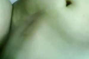 Massothérapeute séduit une autre cliente