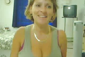 La petite amie suce une bite moscovite géorgiens sang avant orageux sexe en anal