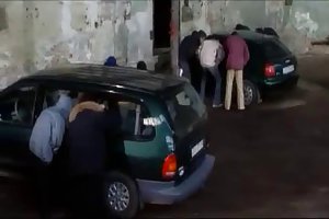Chanceux baise expérimentée et n'est pas très copines grand membre