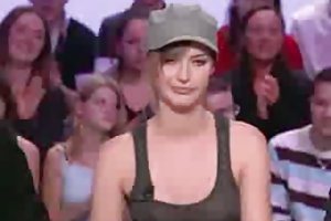 Trio forcé au sexe